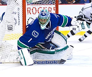 Roberto Luongo will start when the Canucks host the Edmonton Oilers on Sunday night.
